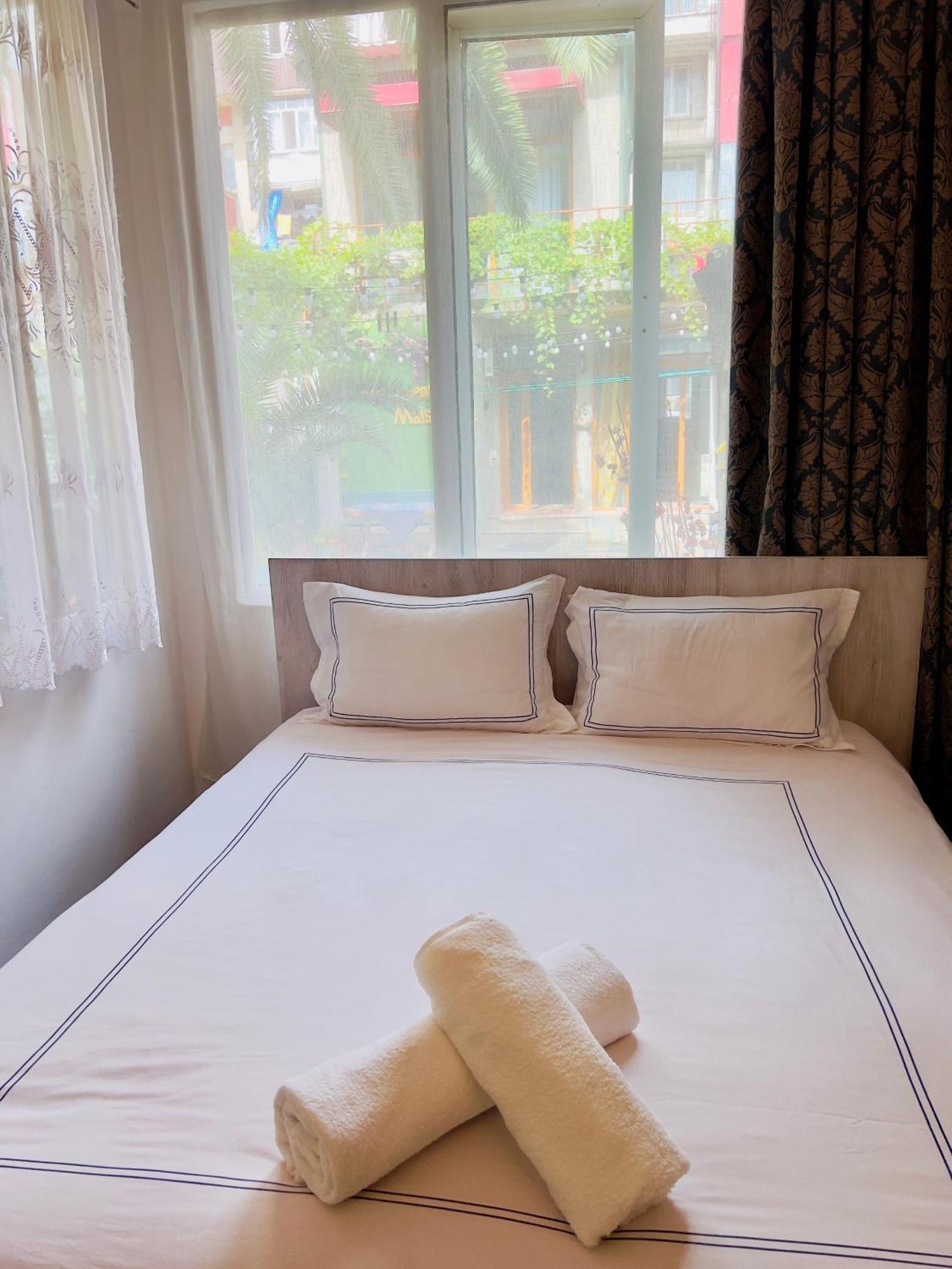 Apartment Maisi Μπατούμι Εξωτερικό φωτογραφία